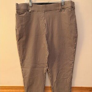 Women’s Checkered Ankle Pants